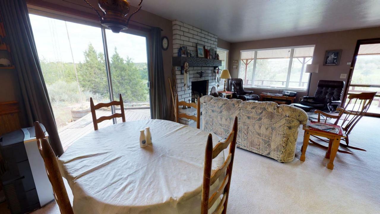 Hideout Ft Abajo 2 Bedroom Cabin, Stunning Views, Secluded! 몬티첼로 외부 사진