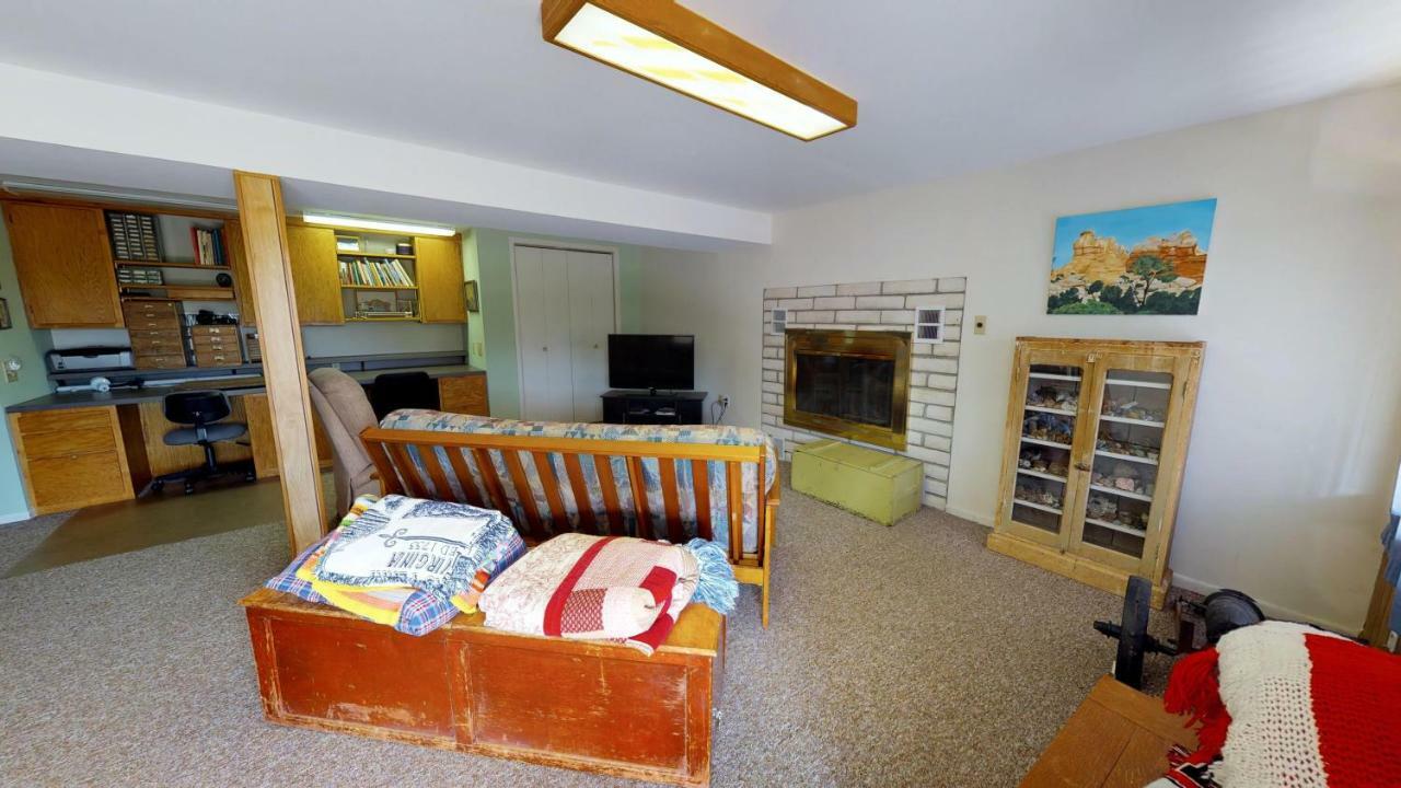 Hideout Ft Abajo 2 Bedroom Cabin, Stunning Views, Secluded! 몬티첼로 외부 사진