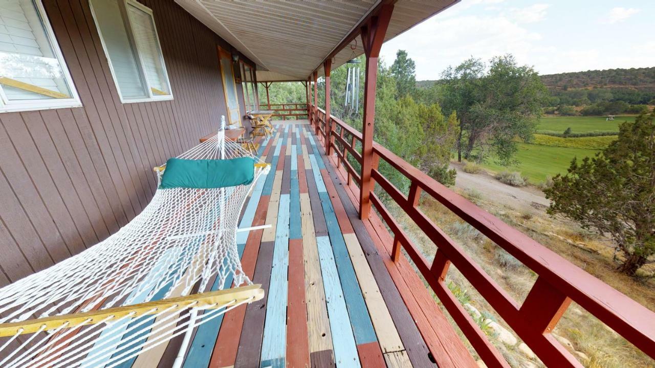 Hideout Ft Abajo 2 Bedroom Cabin, Stunning Views, Secluded! 몬티첼로 외부 사진
